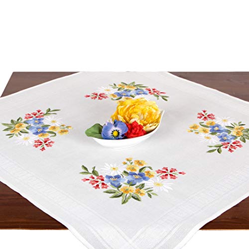 Stickpackung SOMMERSTRAUß, Tischdecken Set vorgezeichnet zum Sticken, Blumen Stickset mit Plattstich und Stielstich zum Selbersticken