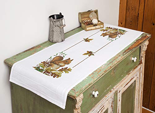 KAMACA Stickpackung Tischdecke EICHHÖRNCHEN Kreuzstich vorgezeichnet aus Baumwolle Stickset mit Stickvorlage (Tischläufer 40x100 cm)