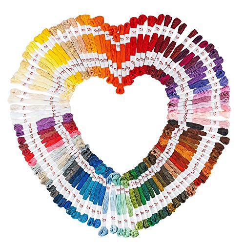 100 Döckchen Stickgarn aus 100% Baumwolle, je 8m, 6-fädig | 100 Farben | ideal zum Sticken, Nähen, Basteln, Häkeln, Freundschaftsbänder, Stickbilder, Kreuzstich